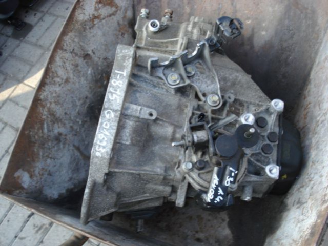 HYUNDAI i30 двигатель 1.4 16V NR 64FA 2009 год
