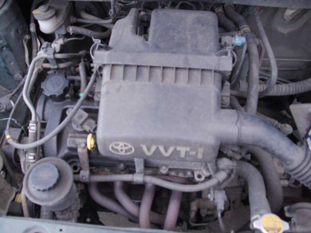 TOYOTA YARIS - двигатель 1.0 VVT-i, коробка передач