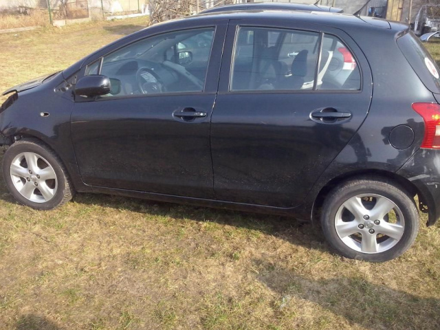 TOYOTA YARIS 1.4D4D 90 л.с. двигатель FELGI ALUMINIOWE