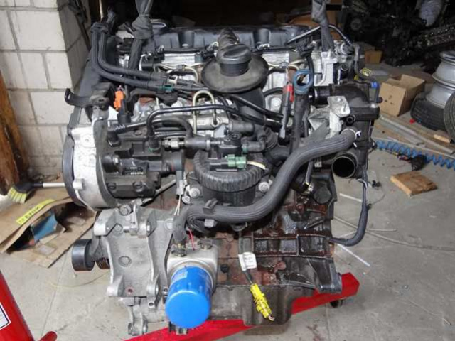 Двигатель 2.0 HDI 90 KM z насос i форсунка. Peugeot 307