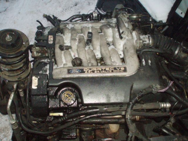 Ford Mondeo MK I двигатель 2.5 V6 .