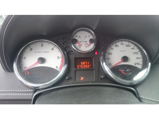 Двигатель PEUGEOT 207 1.6 HDI 110 KM 70393km KSIAZKA