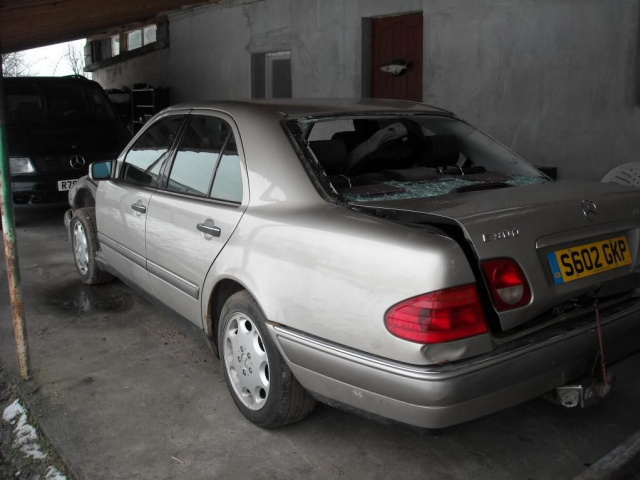 Двигатель в сборе mercedes E 300 Turbodisel 2002г.