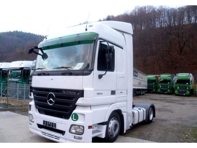 MERCEDES ACTROS 1844 - двигатель в сборе