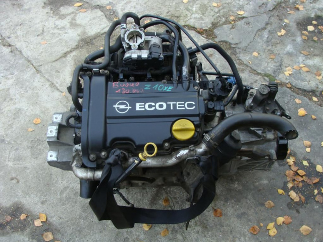 Двигатель OPEL AGILA CORSA C 1.0 12 V Z10XE W-wa 85ty