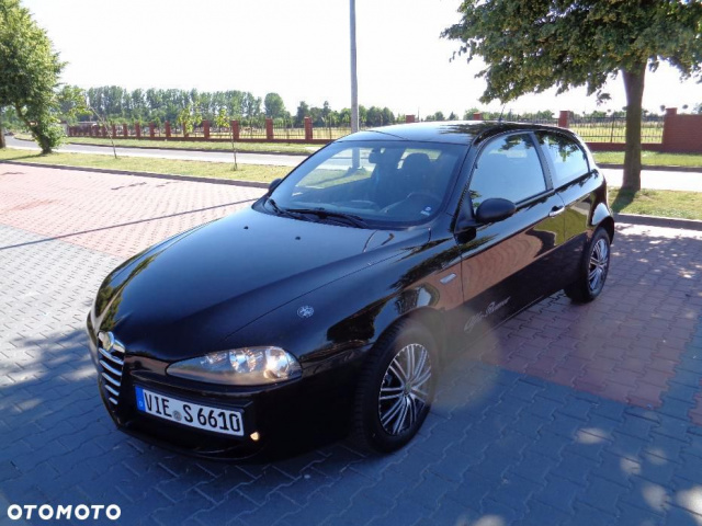 Двигатель Alfa Romeo 147 1.6 120KM z навесным оборудованием