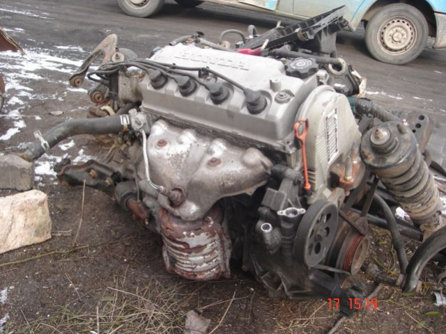 Двигатель Honda Civic 1.6 (D16Y7)