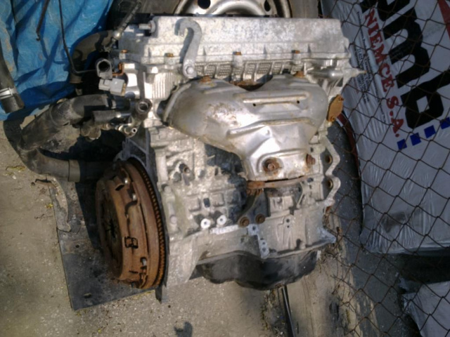 TOYOTA Avensis 1.6 vvt-i без навесного оборудования e3z-T52L двигатель !!
