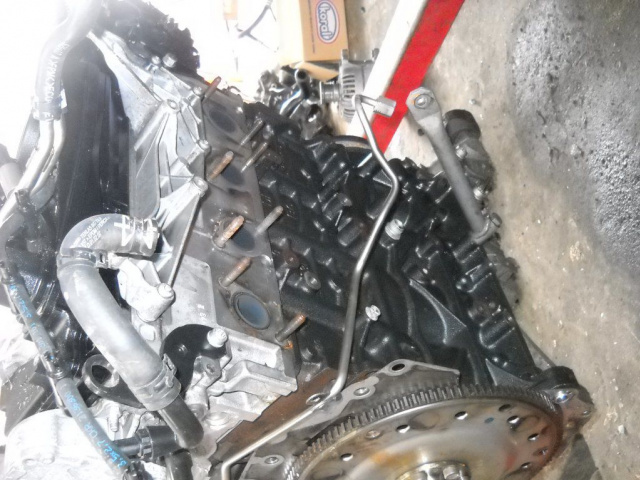 Двигатель без навесного оборудования Audi A4 B8 2.0TDI 8V CAG