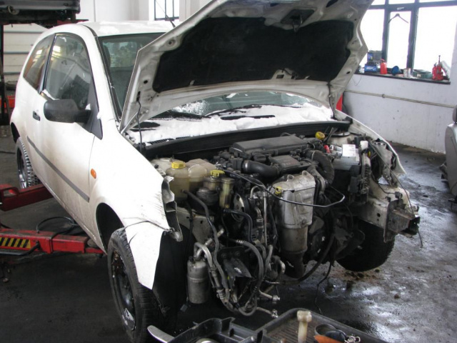 Двигатель FORD FIESTA 1, 4 TDCI 2005г..