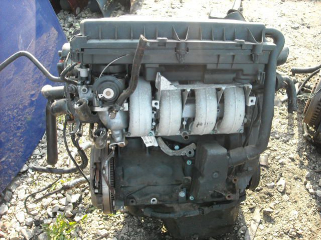 Двигатель vw polo 1, 4 16v AFH 1999г..