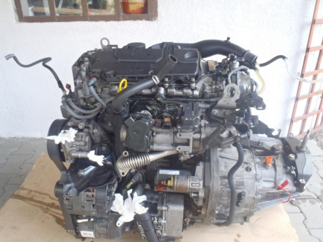 Двигатель + коробка передач в сборе Opel VIVARO 2.0