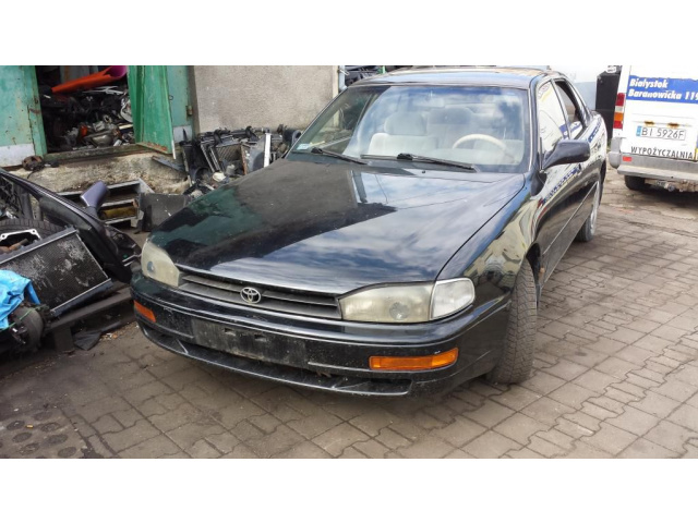 TOYOTA CAMRY 3.0 V6 запчасти двигатель