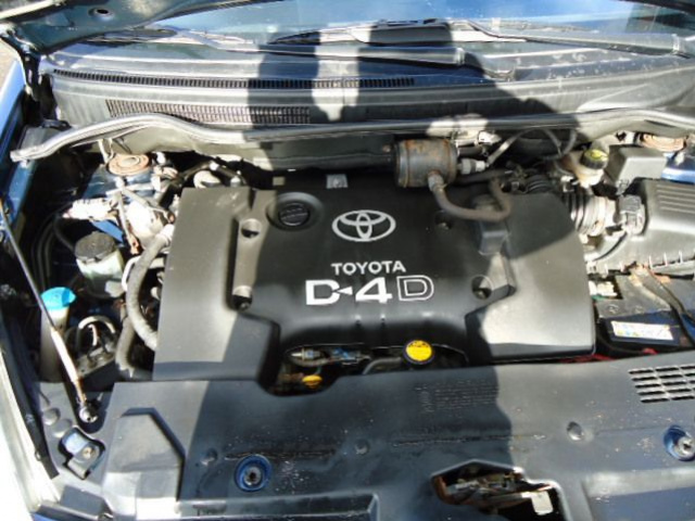 TOYOTA COROLLA VERSO 2.0D4D 115 л.с. двигатель