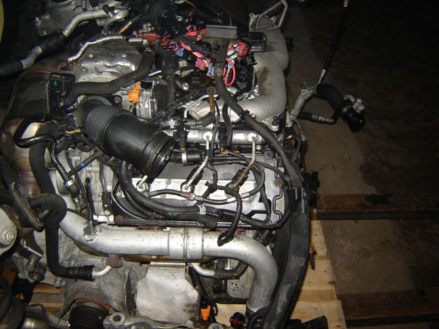 Двигатель AUDI A4 B8 2, 7 TDI CGK