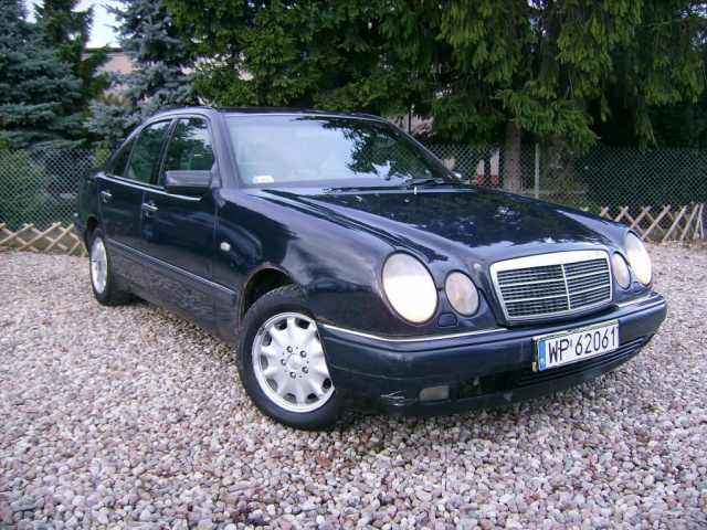 Двигатель MERCEDES-BENZ W210 E220 2.2D. 95KM запчасти