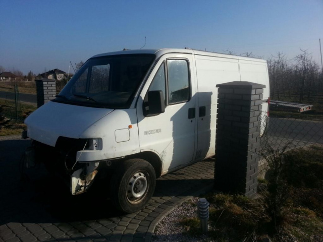 Peugeot Boxer 2, 5D - поврежденный двигатель, на запчасти