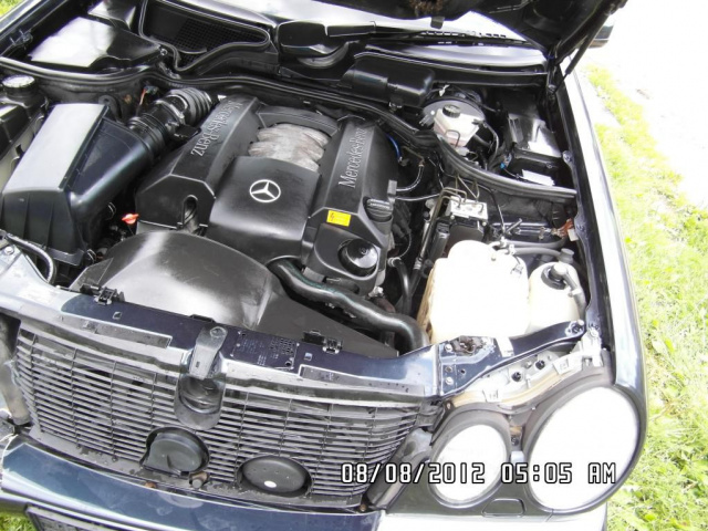 MERCEDES E 240 V 6 двигатель ORGINALNY пробег