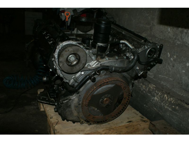AUDI A8 4.0 TDI двигатель поврежденный