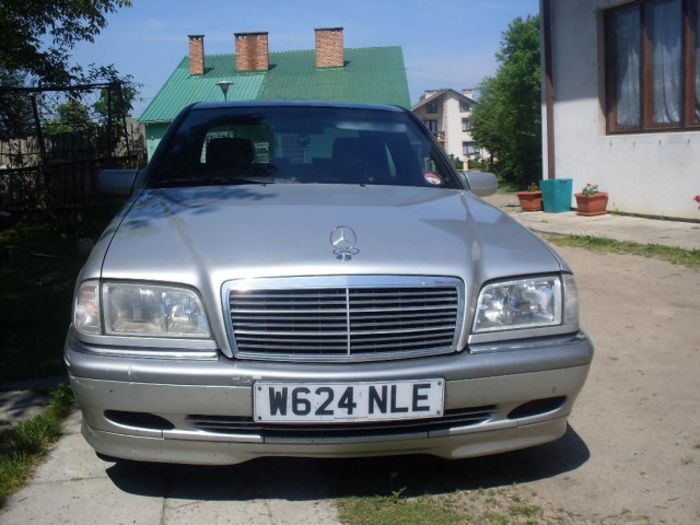 Mercedes c 200 caly drzwi двигатель бампер maska