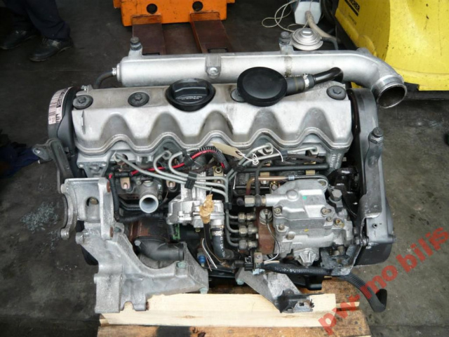 Двигатель Volvo V70 850, VW T4 2.5 TDI 1998г..