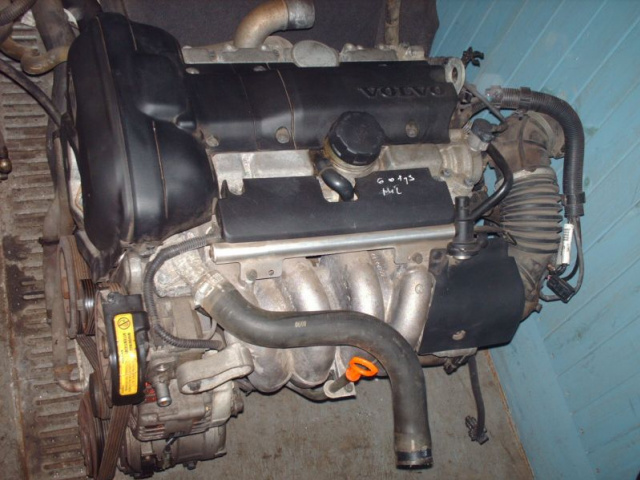 VOLVO S40 V40 1999-2004 двигатель 1, 6 бензин B4164S2