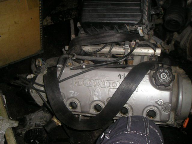 HONDA CIVIC 1.6 1, 6 D16Y7 98г.. двигатель
