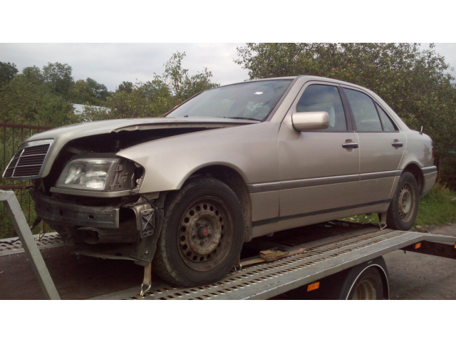 Mercedes W202 i W210 в сборе двигатель 2.2 D