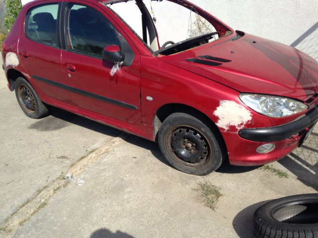 Peugeot 206 1.4 2003 r