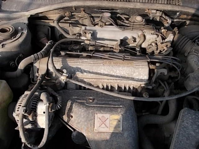 TOYOTA CARINA E 2.0 16V двигатель