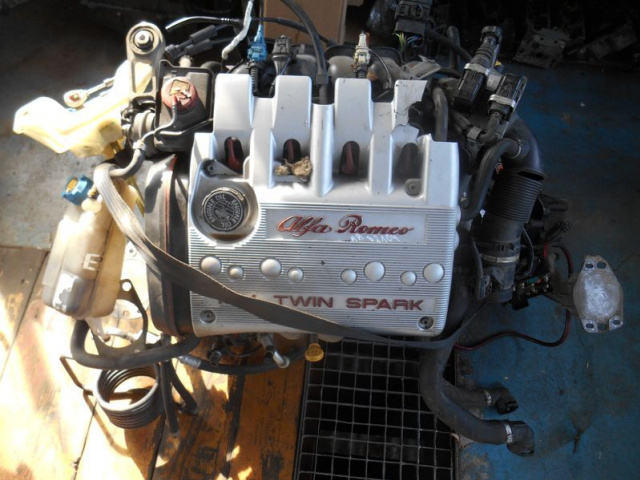 Двигатель ALFA ROMEO 147 1.6 16V TS AR32104 143 000KM