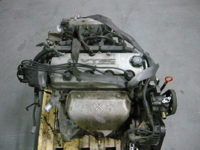 HONDA ACCORD 1999 2000 2001 двигатель 1.8 B F18B2