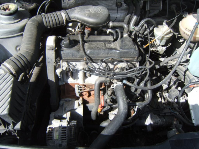 VW PASSAT B3 B4, GOLF, VENTO двигатель 1.8 - ABS