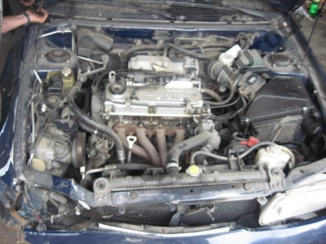 Mitsubishi Carisma 1.6 96г.. двигатель голый