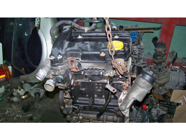 Opel Corsa D 08г. 1.0 12V двигатель