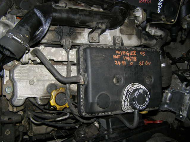 Двигатель CHRYSLER VOYAGER 2.5 TD VM69B