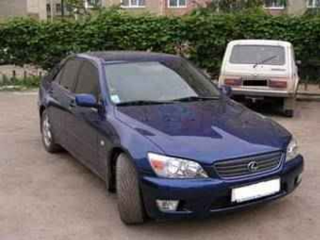 LEXUS IS 200 IS200 двигатель 2002 R. 2.0 WARSZAWA