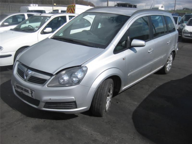 Opel Zafira B 1.6 16v двигатель (все запчасти)