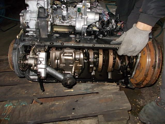 Двигатель MERCEDES C250 W202 2.5 TD 2.5TD 97