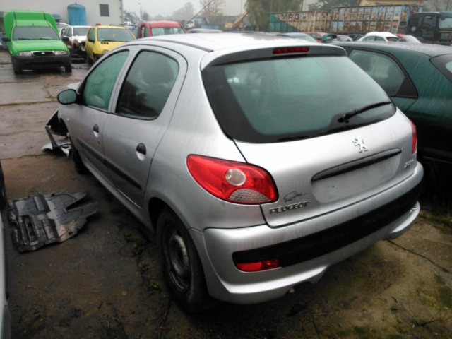 Двигатель PEUGEOT 206 + 1, 4HDI 69KM - 2010 год