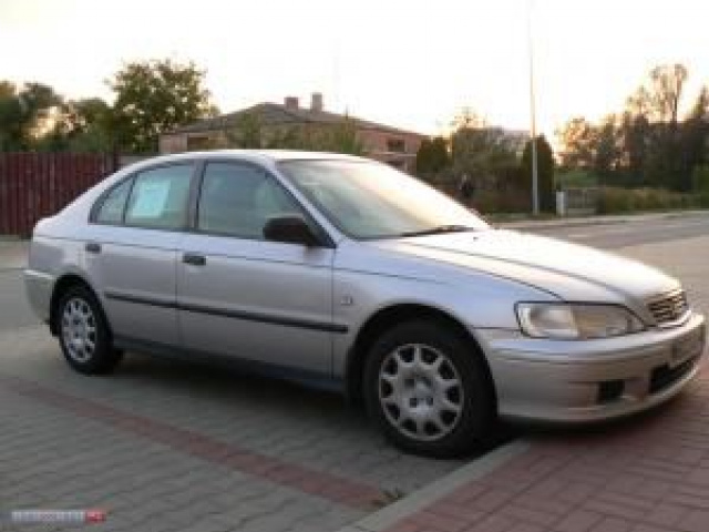 HONDA ACCORD 00г. 2.0 бензин двигатель F20B6 !