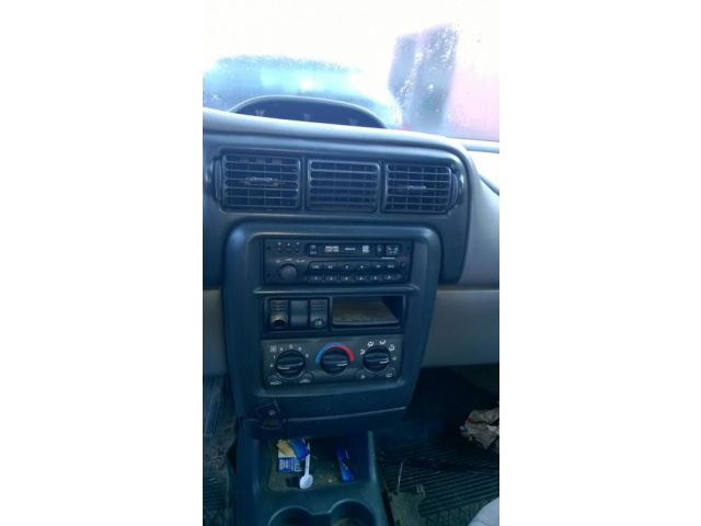 OPEL SINTRA 96-99 2.2 16V двигатель RADOM запчасти