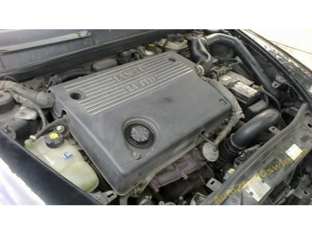 Lancia Lybra 2.4 JTD двигатель bez навесного оборудования 1999 год