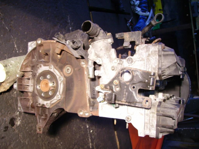 CITROEN C3 1.6 двигатель NFU