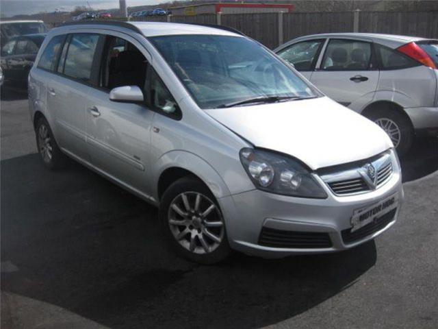 Opel Zafira B 1.6 16v двигатель (все запчасти)