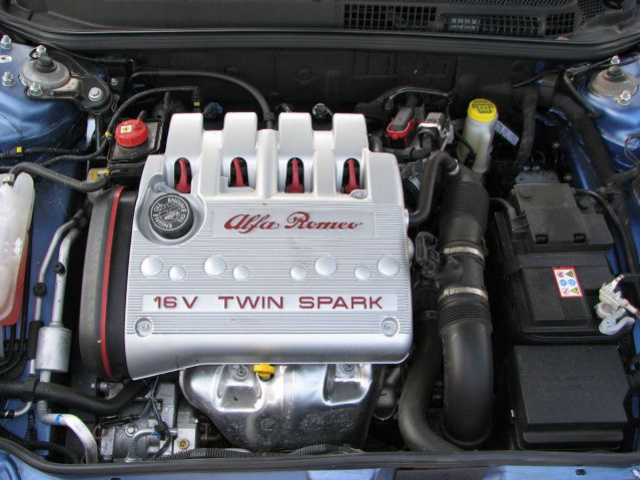 Двигатель Alfa Romeo 156, 147 2.0 ts AR323011. супер!!