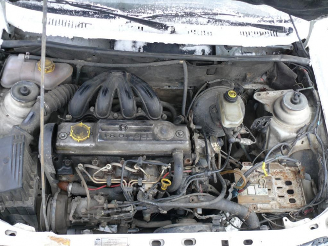 Двигатель + коробка передач 1.8D ford fiesta 94
