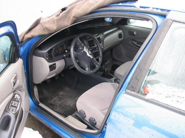 Двигатель NISSAN 2.2DI ALMERA N16 2002 год