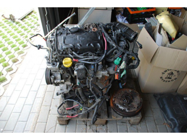 Renault Laguna III двигатель 2.0 dci 150 M9R Espace