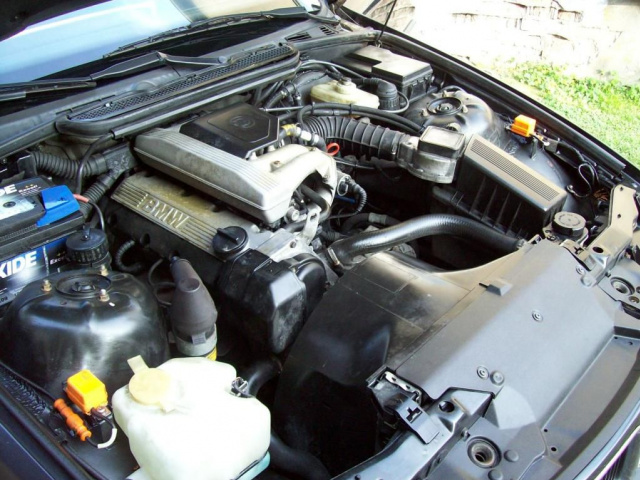 BMW E30 E36 двигатель 318i M40 в сборе В отличном состоянии